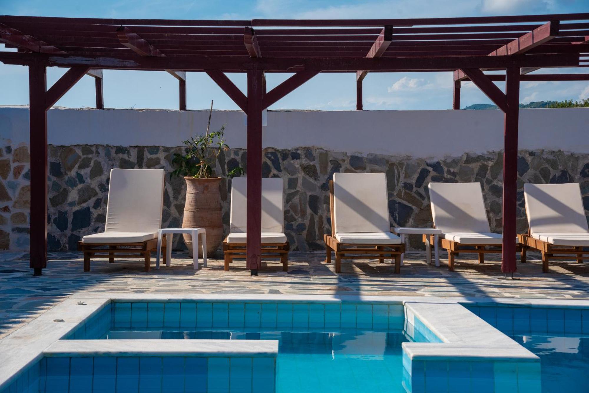 Poseidon Beach Hotel Kastrosikia Exterior photo