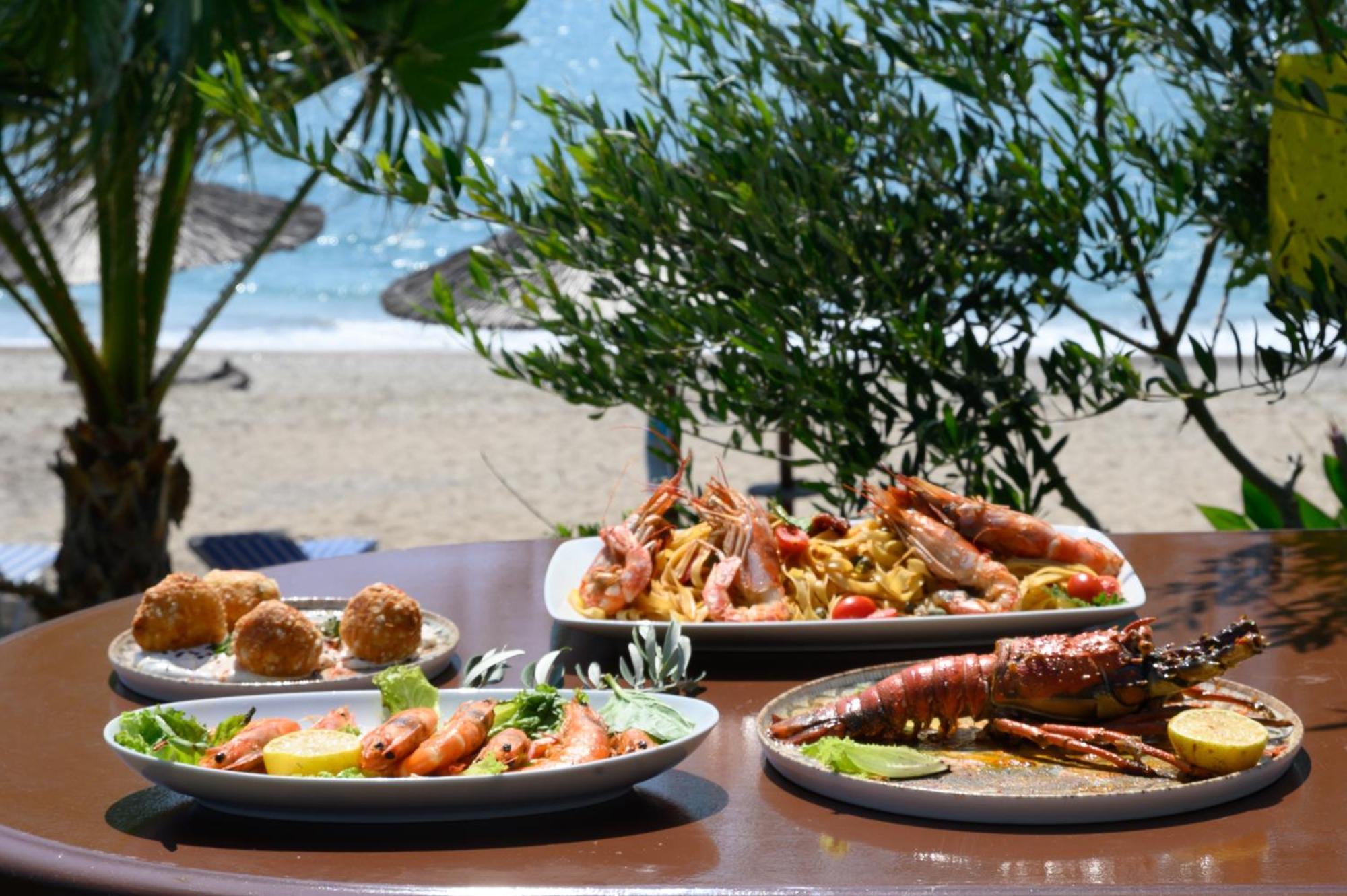 Poseidon Beach Hotel Kastrosikia Exterior photo