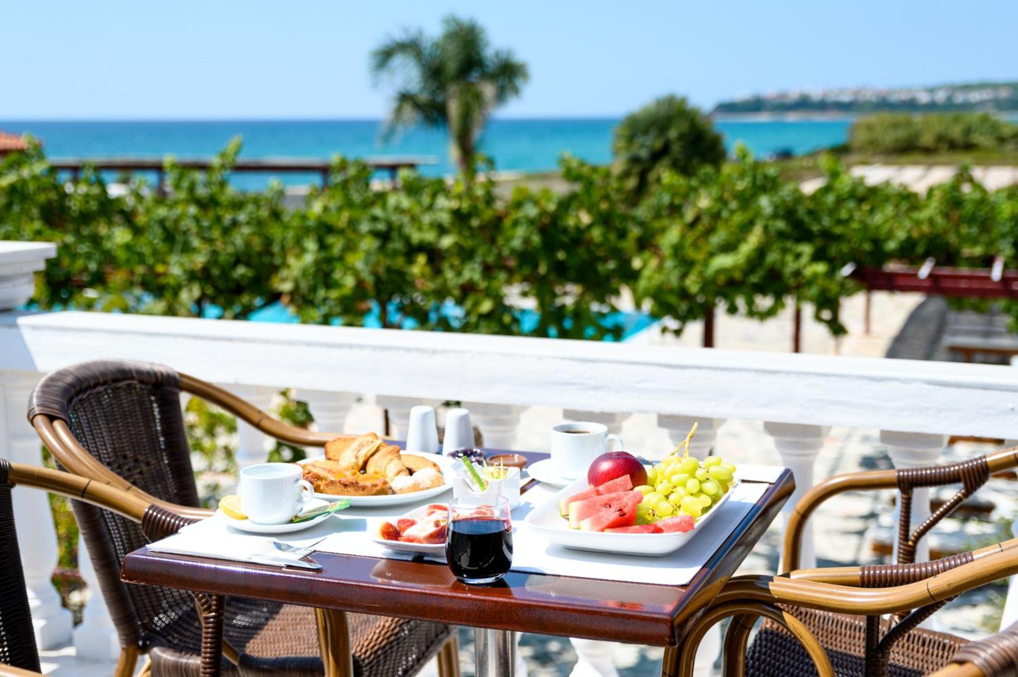Poseidon Beach Hotel Kastrosikia Exterior photo