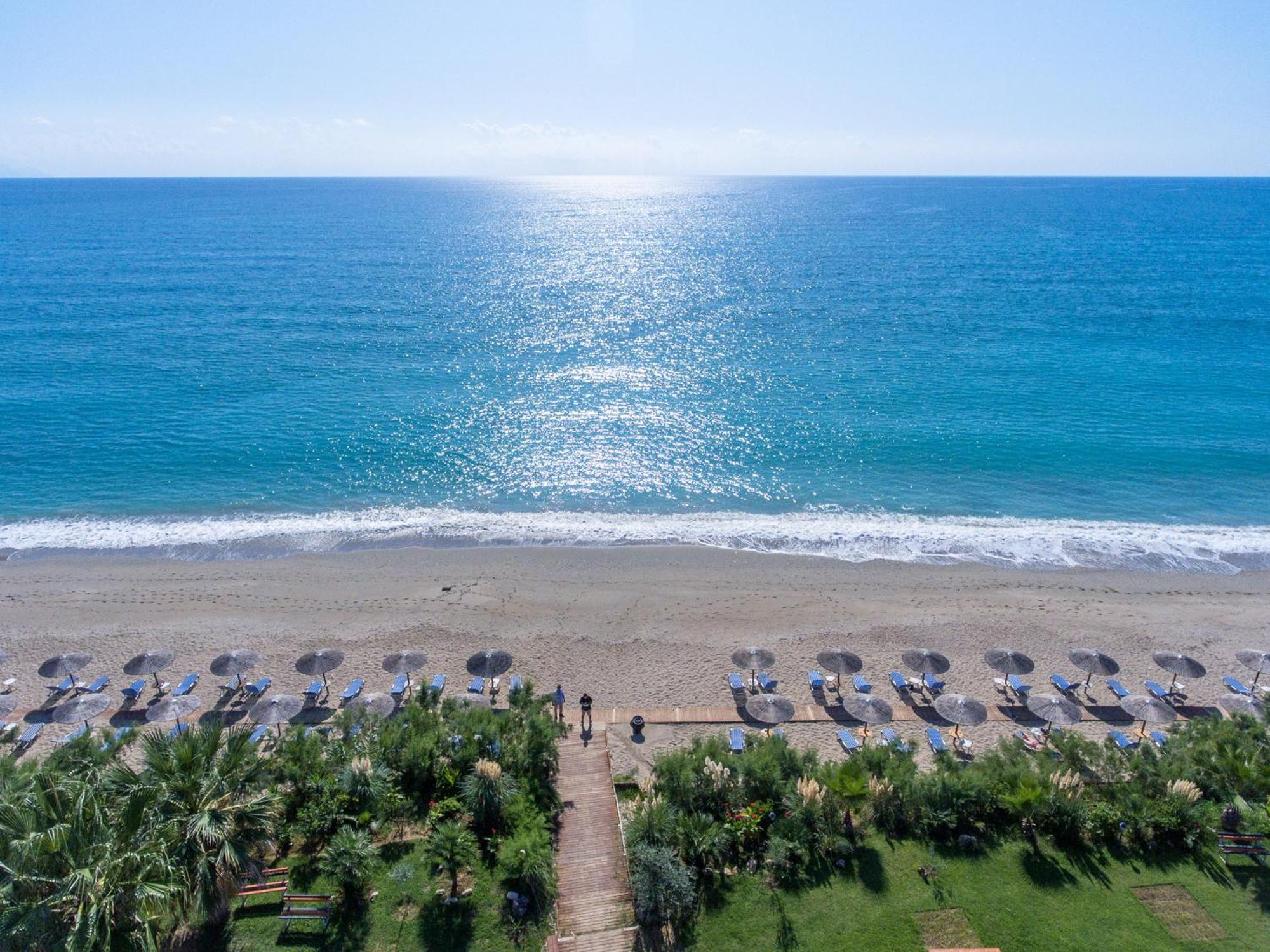 Poseidon Beach Hotel Kastrosikia Exterior photo
