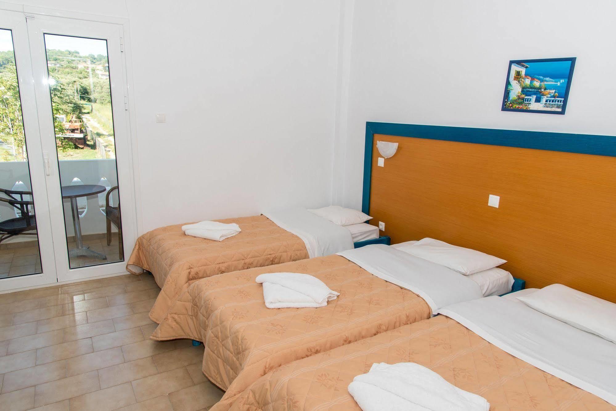Poseidon Beach Hotel Kastrosikia Exterior photo